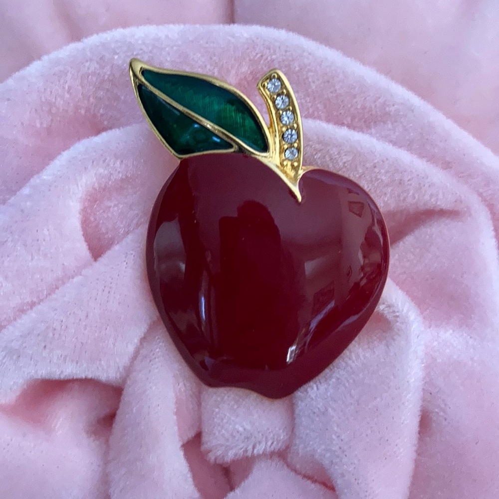 Vintage Monet pin
